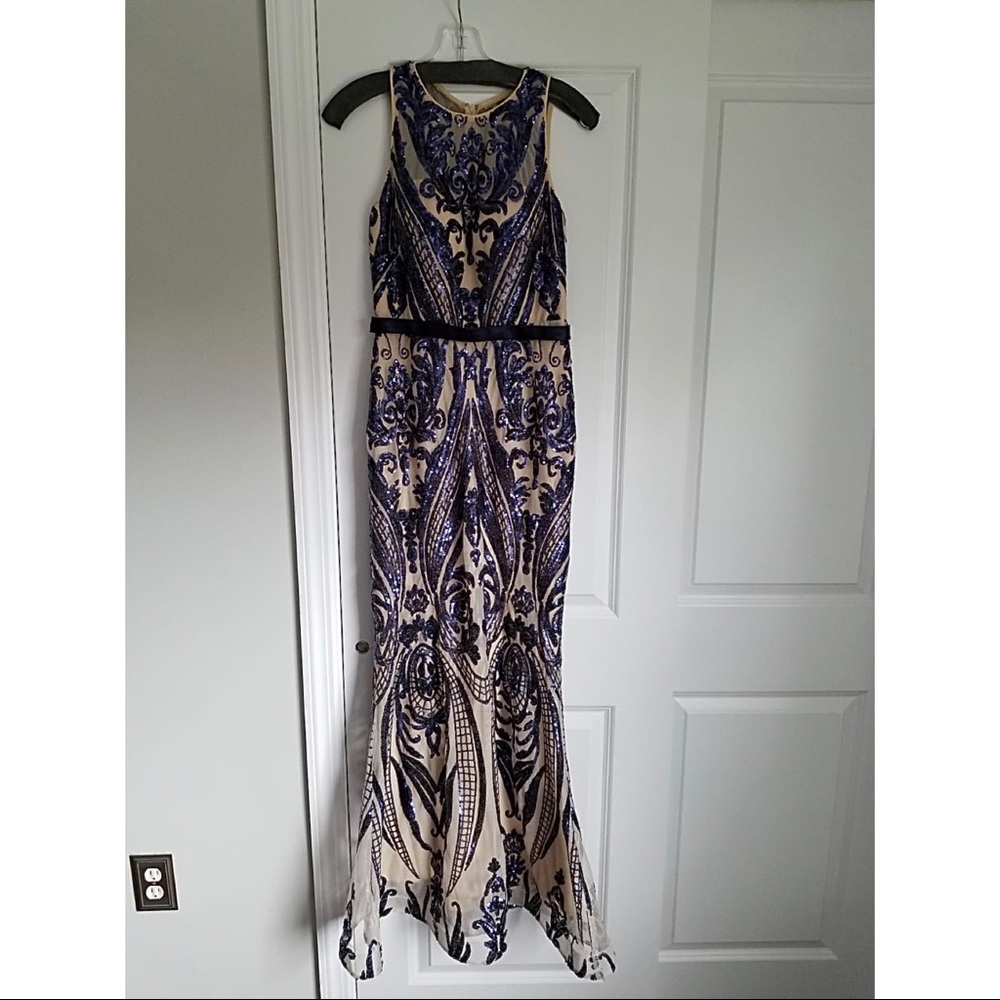 Beautiful Eureka blue and tan dress